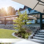 Wetterunabhängige Außenterrasse im Hotel Hammermühle - Realisiert mit Rollfenstern der GERZ GmbH